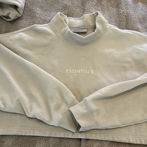 Essentials fear of god cropped sweatshirt